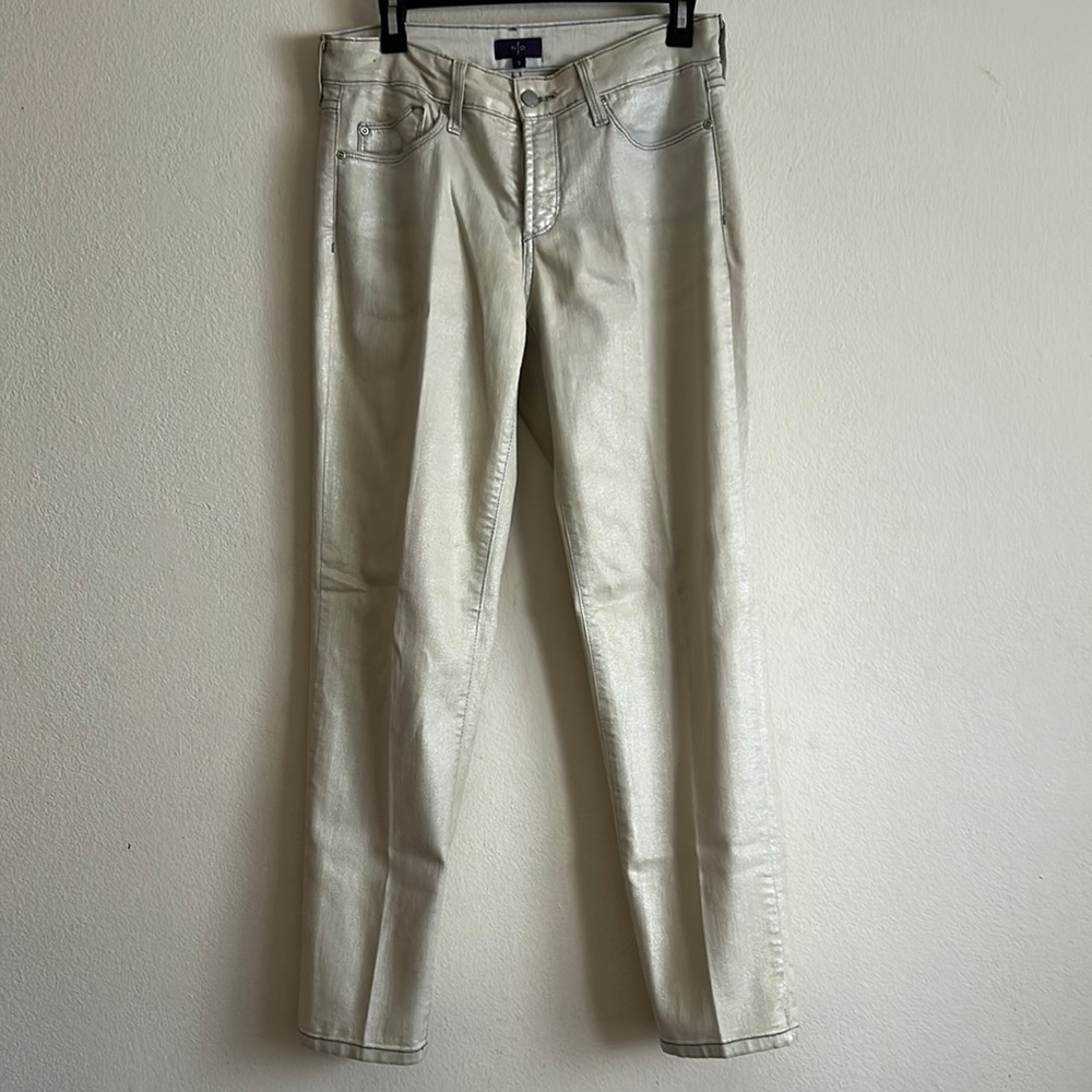 NYDJ Cream in Beige Shiney Metallic Silver Finish Stretch Ankle Jeans